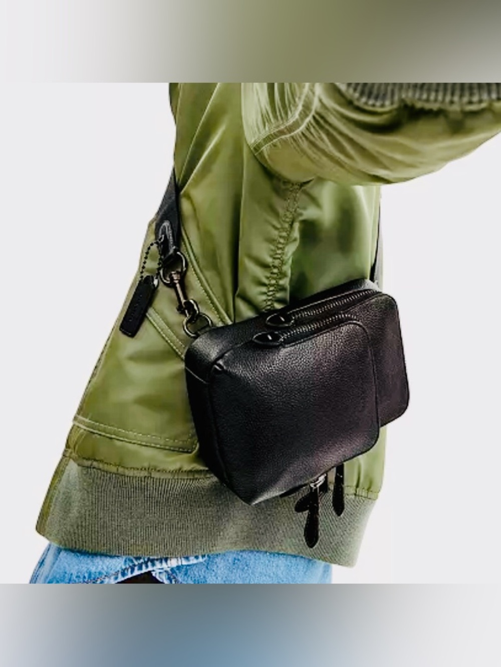 Coach Unisex Gotham Sling Pack 13 Crossbody - Picture 2 of 9